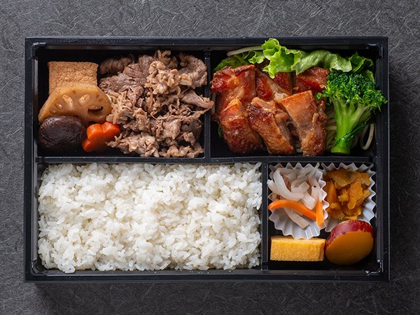 黒毛和牛すき焼きと鶏香味焼き弁当
