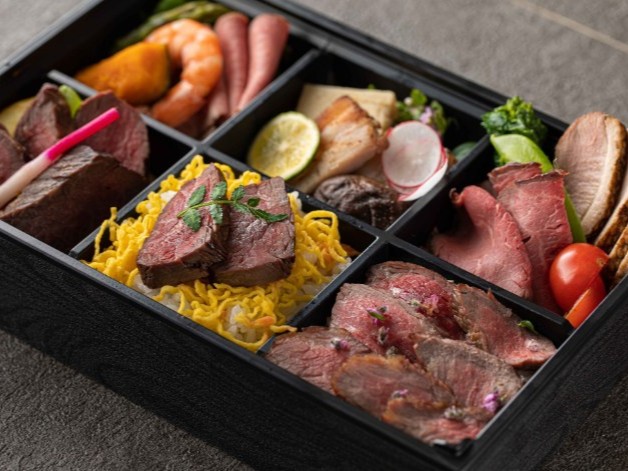 熟成牛と肉盛り幕ノ内御膳