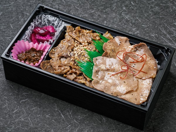 塩味牛たんと牛たんあまから煮弁当