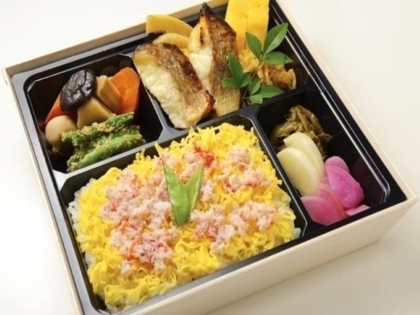 㐂船 旬の焼魚弁当（かに飯）