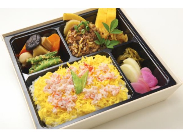 㐂船 和牛のすき焼弁当（かに飯）