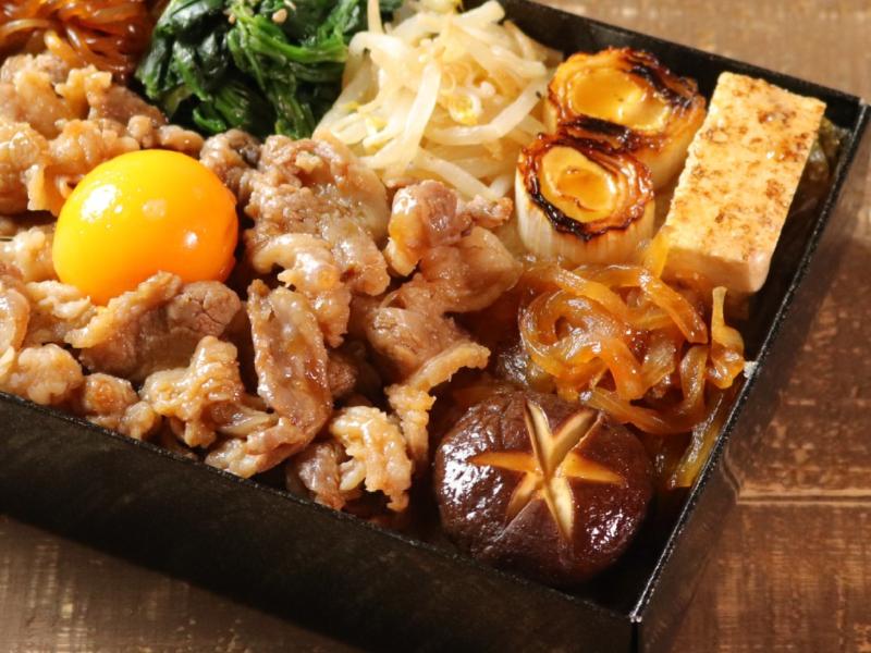 和牛ぼたんすき焼き重