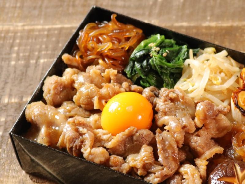 和牛ぼたんすき焼き重