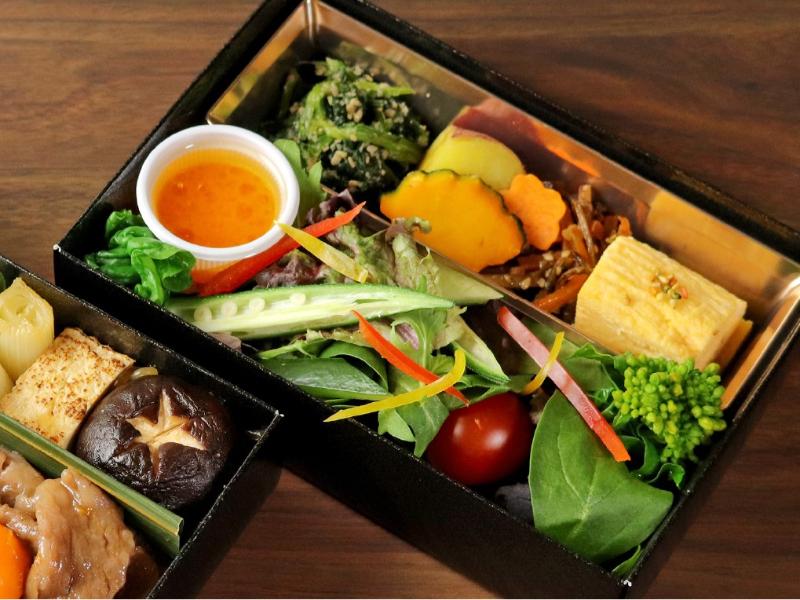 【黒毛和牛】特撰すき焼き二段御膳