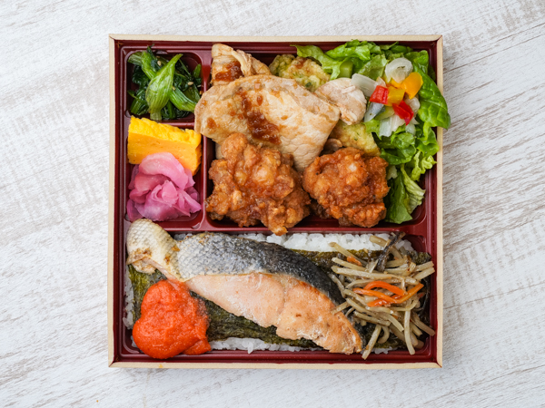 豚ロース生姜焼きとから揚げ海苔幕の内