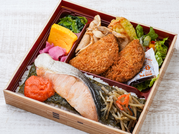 豚ロース生姜焼きと黒豚メンチカツ海苔幕の内