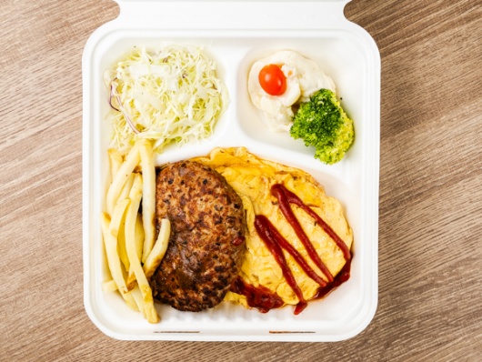 オムライスとハンバーグステーキプレート
