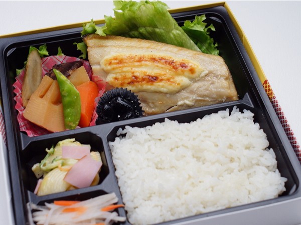 ホッケのマヨネーズ焼き弁当