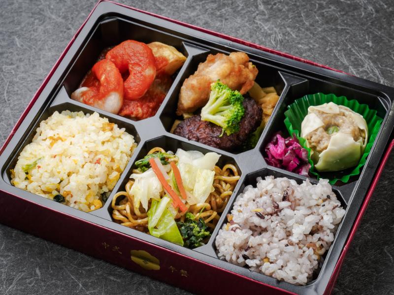 ６升の彩り中華弁当