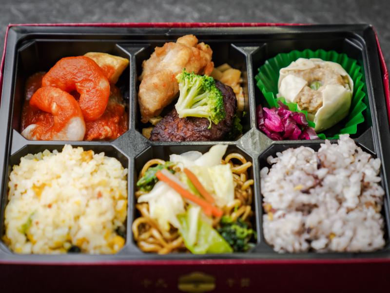 ６升の彩り中華弁当