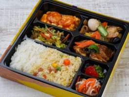 【豪華 幕の内弁当】八宝菜と回鍋肉（ホイコーロー）弁当