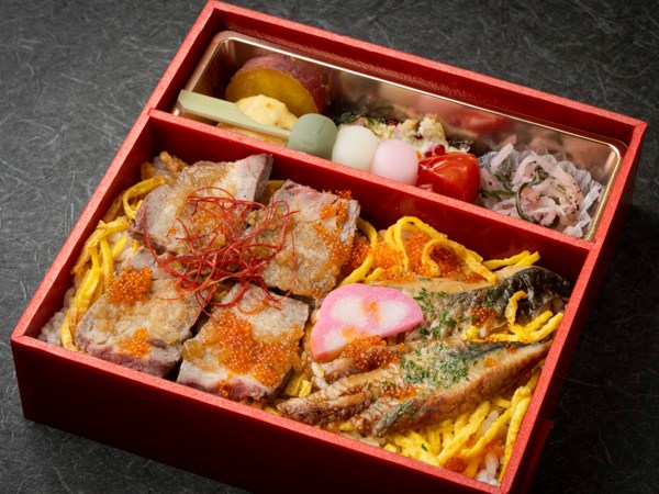牛ランプと鰻彩り弁当