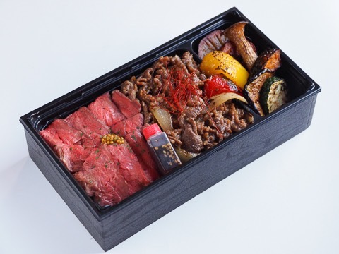 【500mlペット茶付き】ローストビーフ＆焼肉２種盛重