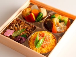 牛きのこ旨炊きとトロサーモンの満月御膳