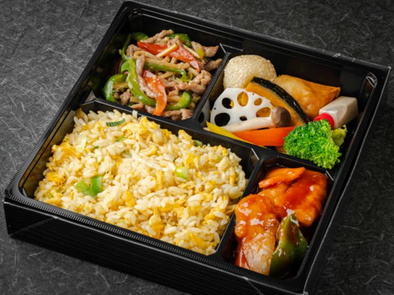 【選べるご飯】青椒肉絲と白身魚の甘酢あんかけ御膳