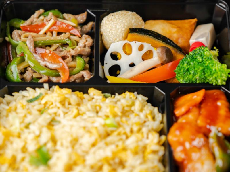 【選べるご飯】青椒肉絲と白身魚の甘酢あんかけ御膳