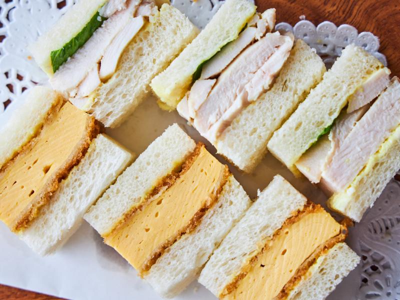 厚焼き玉子 × 低温調理・大山鶏のコンビサンド