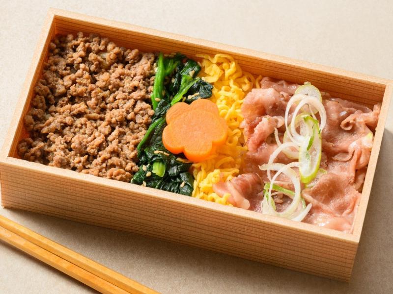牛カルビとそぼろ御膳