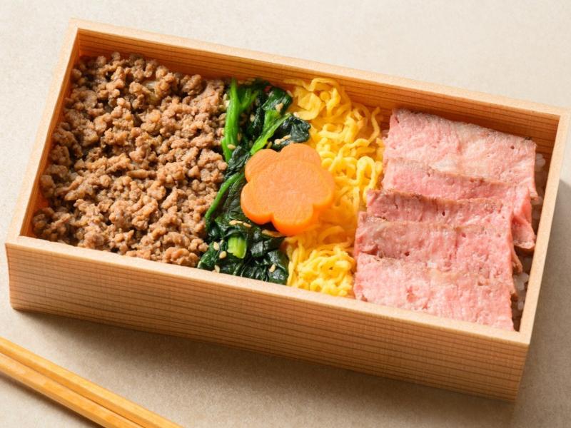 サーロインそぼろ御膳