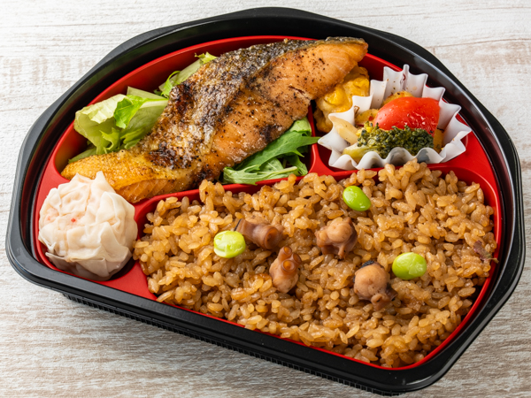 根室弁当 鮭の塩バター焼き