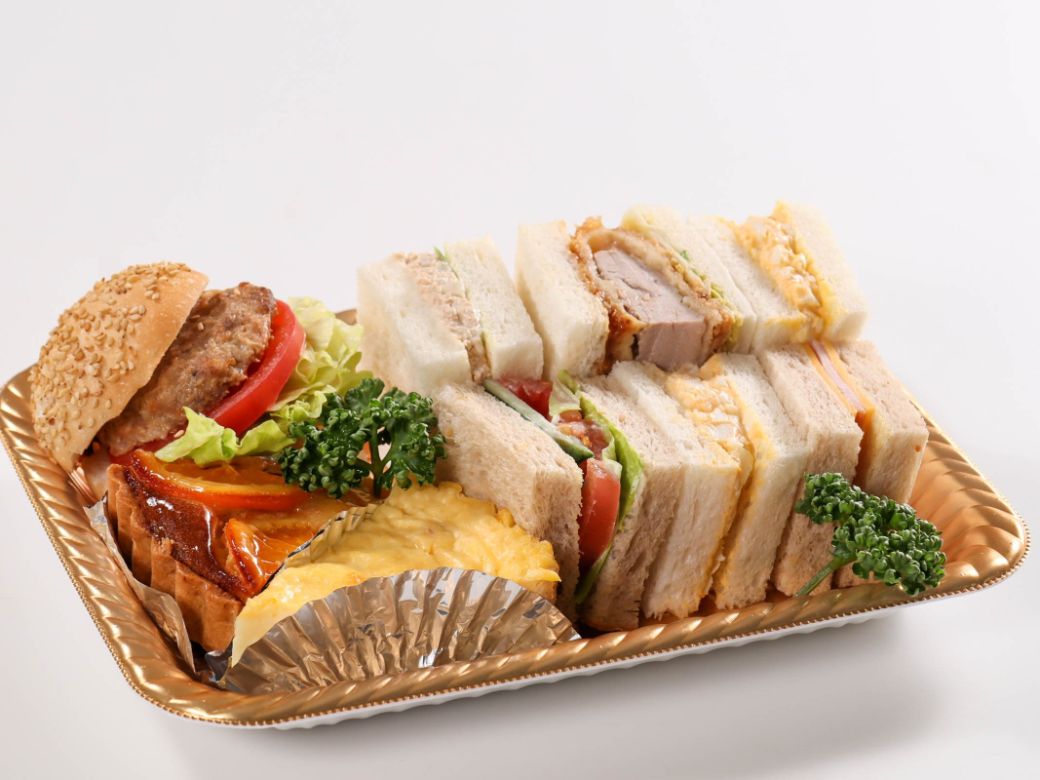 バラエティセット（キッシュとデザート付き）