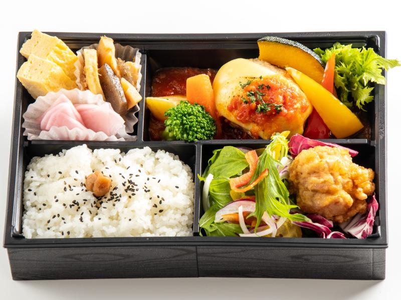 トマトチーズハンバーグ弁当