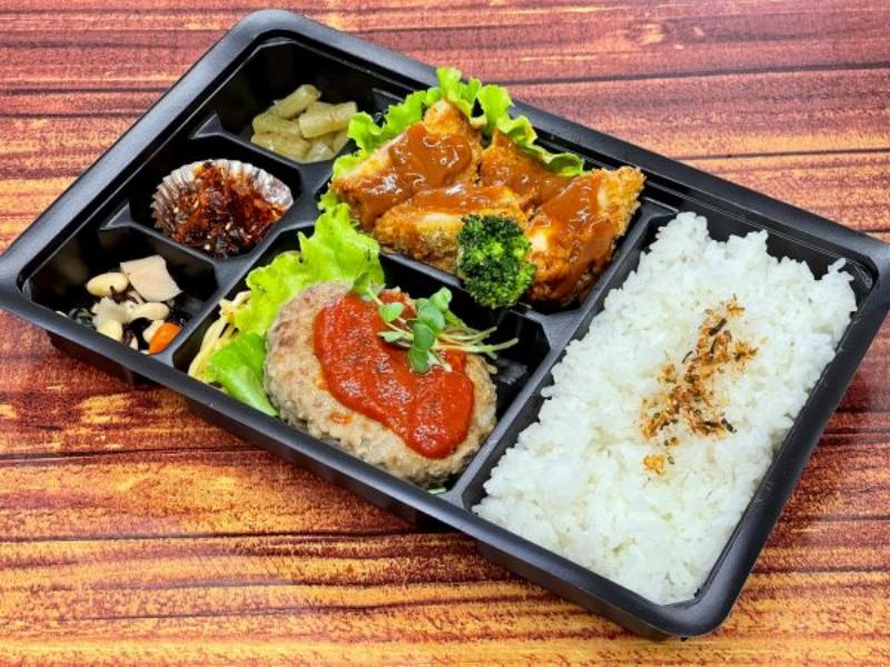 WメインのＤＸとんかつ＆ハンバーグ