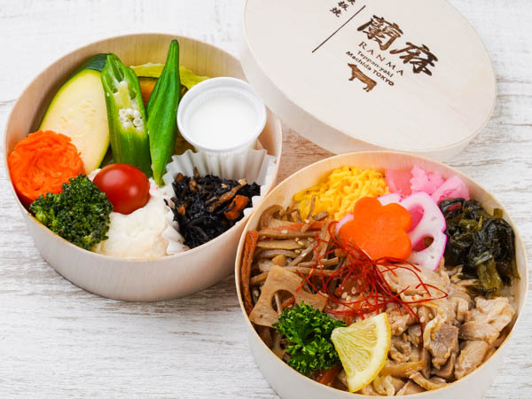 【彩り温野菜のわっぱ二段弁当】味わい鶏ごぼうの旨煮わっぱ弁当