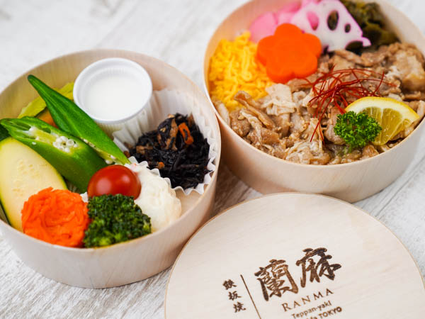 【彩り温野菜のわっぱ二段弁当】甘うま三元豚炙り焼わっぱ弁当