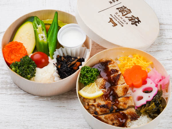 【彩り温野菜のわっぱ二段弁当】 塩麹鶏の香り柚子胡椒焼わっぱ弁当