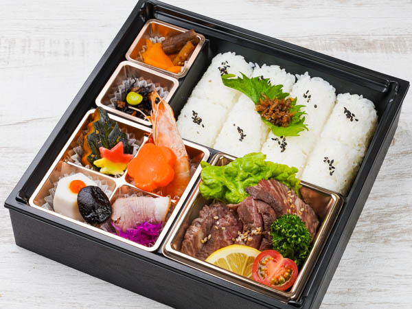 【高級鉄板焼御膳】塩麴仕込の厳選牛ステーキ御膳