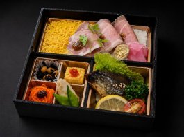 しっとりローストポークと季節魚西京焼の彩り幕ノ内膳
