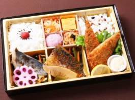 魚三昧（鰆の西京焼き、鯖の味噌煮、アジフライ）