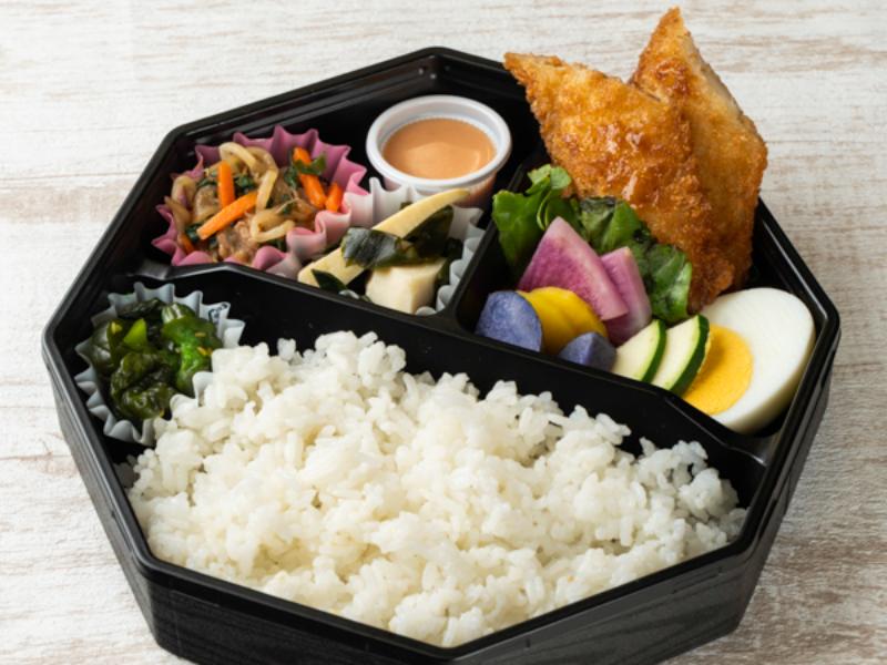 イカフライと三浦野菜　幕の内弁当（白米）