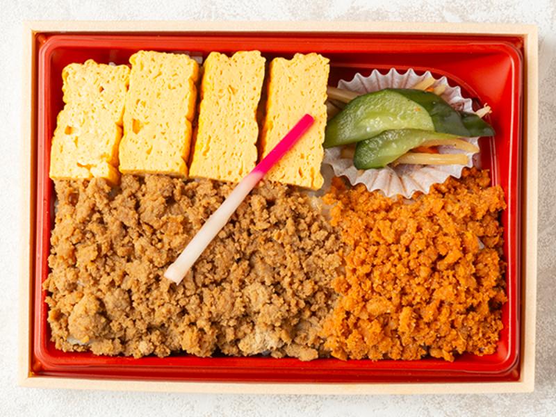 鶏そぼろ　鮭明太