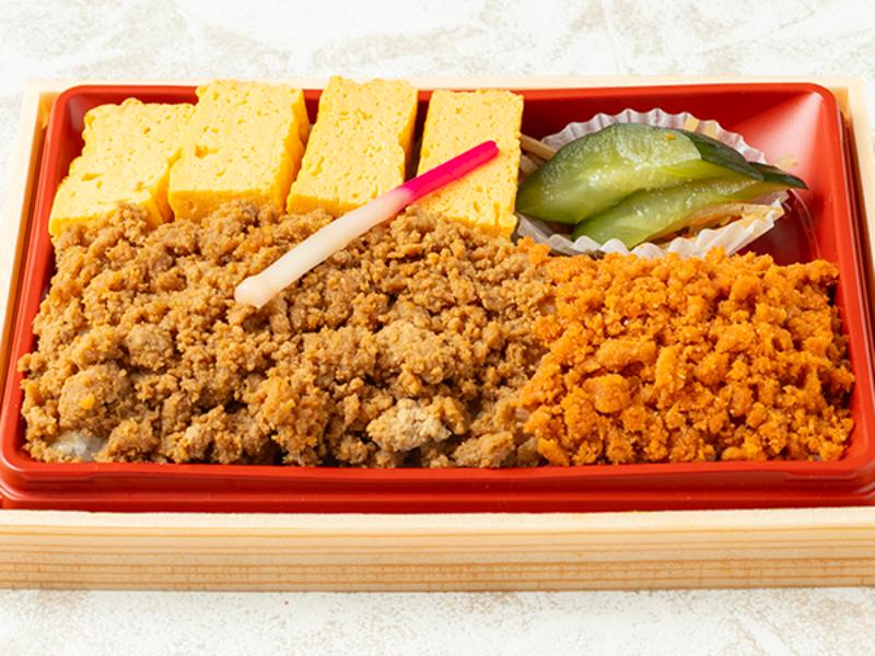 鶏そぼろ　鮭明太