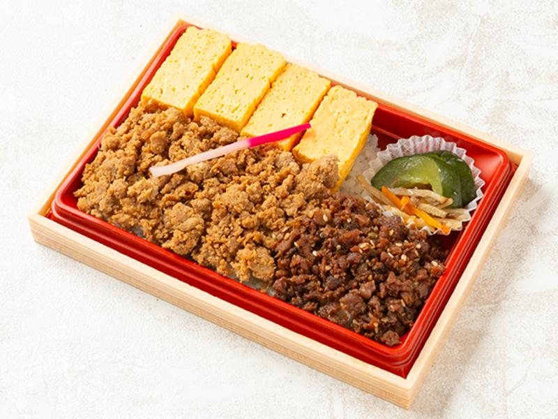 鶏そぼろ　牛タンしぐれ