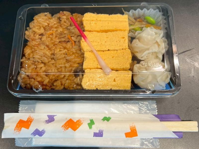 しめじ＆きんぴらの炊き込みご飯焼売弁当