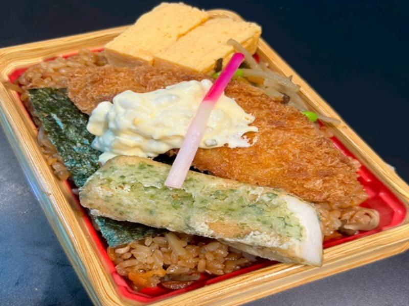 しめじ＆きんぴらの炊き込みご飯の海苔弁当