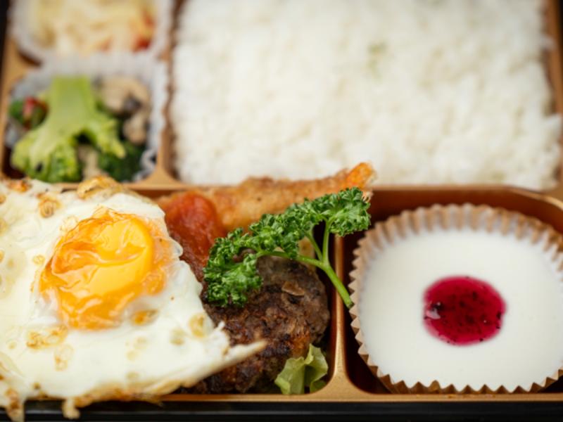 本格ハンバーグステーキ弁当〜トマトソース〜