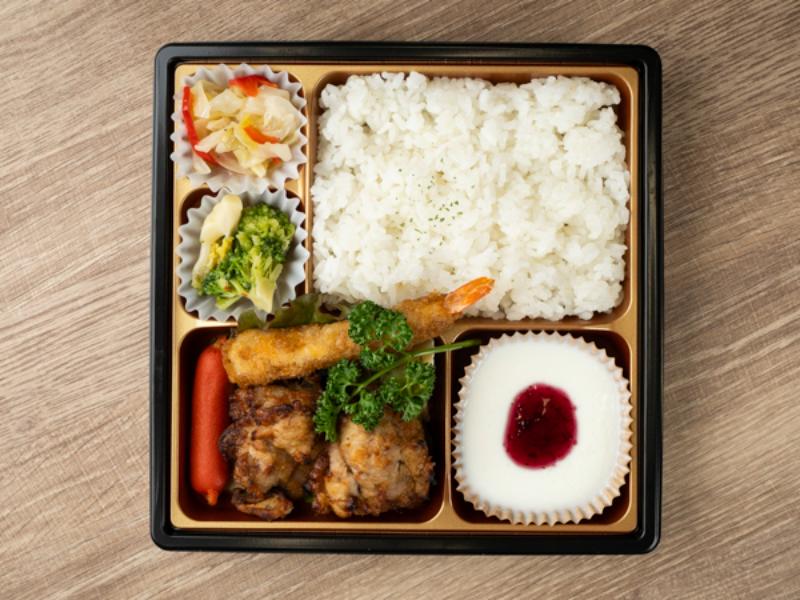 特製フライドチキン弁当〜秘伝の自家製仕込み〜