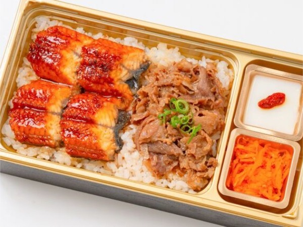 匠の鰻牛すき重（梅）