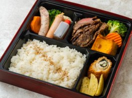 鎌倉ハムと黒毛和牛ステーキ弁当