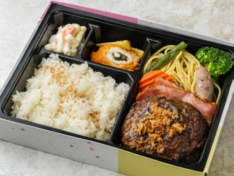 【贅沢】鎌倉ハムと黒毛和牛ハンバーグ弁当