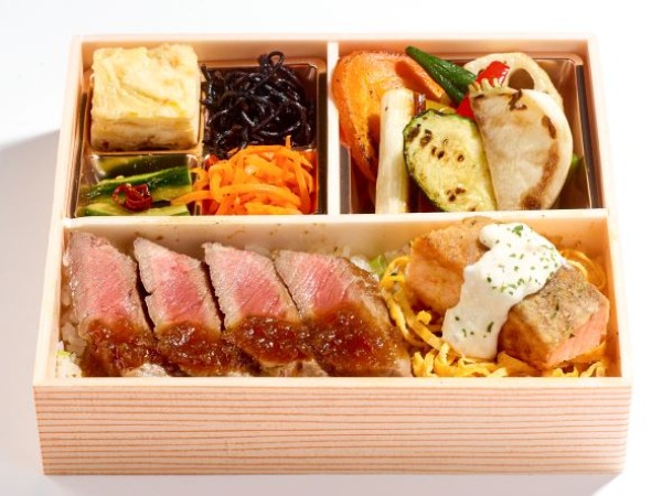 サーロインステーキ サーモンムニエル弁当