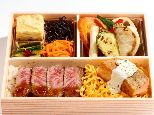 A4和牛赤身ステーキ サーモンムニエル弁当