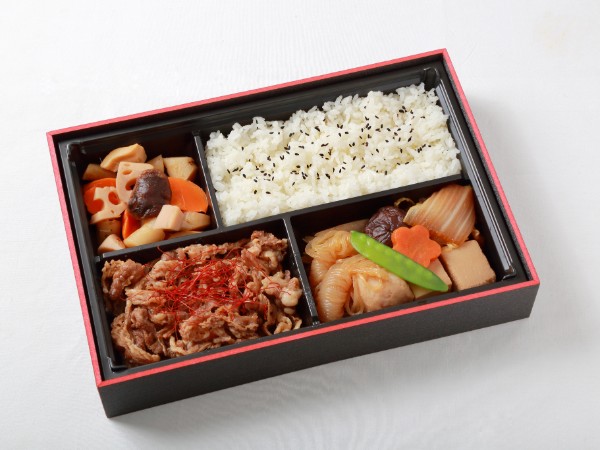 国産トモバラ牛すき弁当【上】
