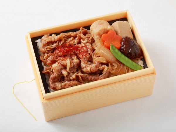 あったか牛すき重