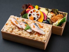 宮城のブランド銀鮭「銀王」のはらこ飯弁当