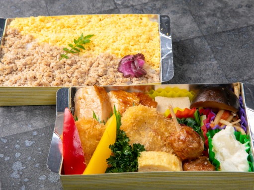 鶏の照り焼き×豚のヒレカツ弁当